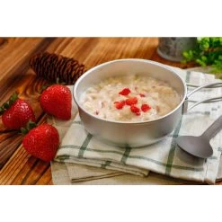 Expedition Foods Porridge With Strawberries (800kcal) -Camp Haven 004 0201 2 1