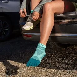 Injinji Women's Ultra Run Mini Crew -Camp Haven 401131 glc cct 04 1