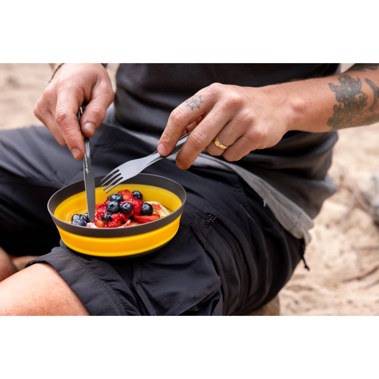 Sea To Summit Frontier Collapsible Bowl - Large 12 Sea To Summit Frontier Collapsible Bowl - Large - Image 10